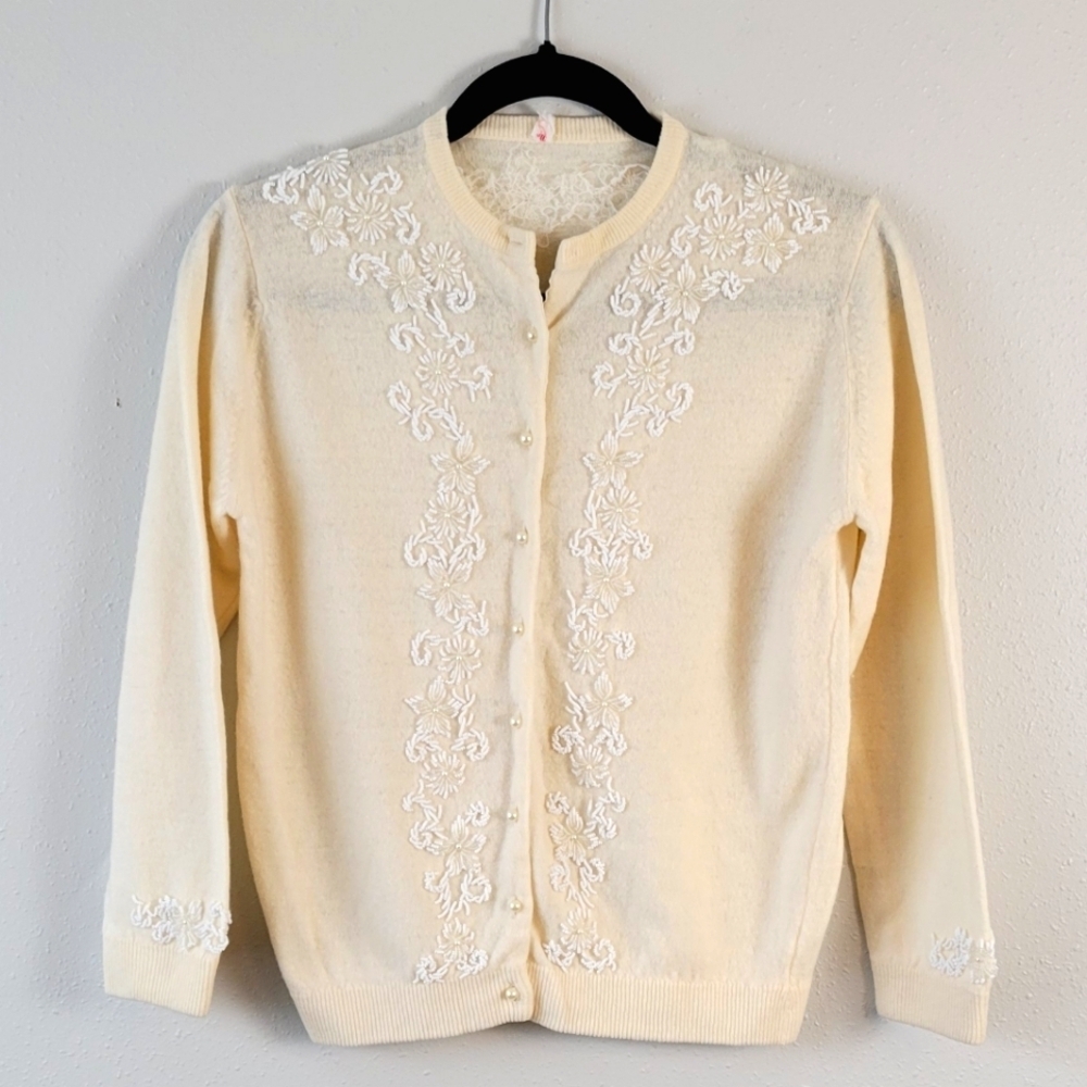 Vintage 60's Beaded Cream Cardigan Women's M Pin-up coquette cottagecore Preppy